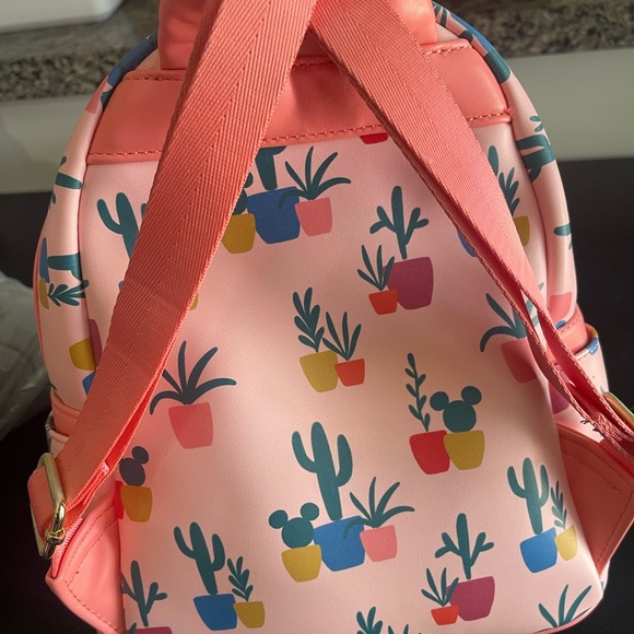 Disney Loungefly Mickey meets the ๐๏ธ ๐ต - Picture 3 of 5